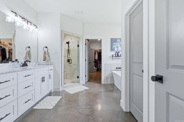 9509 Meadow Oak Drive, Sherwood, AR 72120