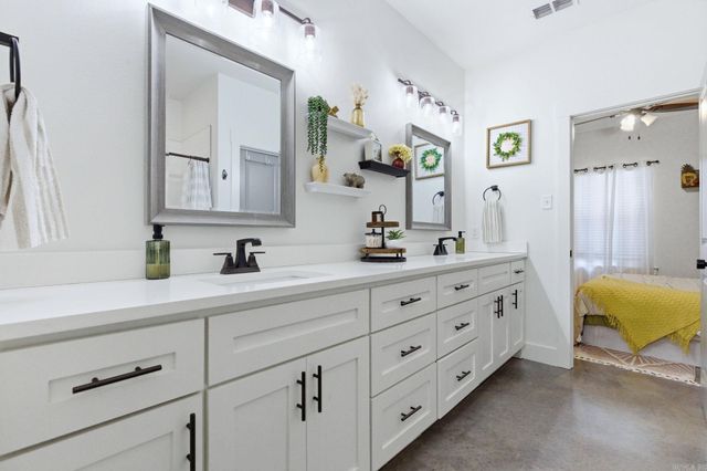 9509 Meadow Oak Drive, Sherwood, AR 72120