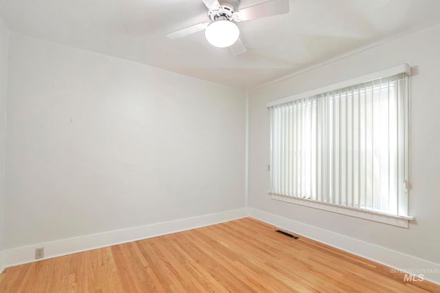 252 6th Ave E, Twin Falls, ID 83301