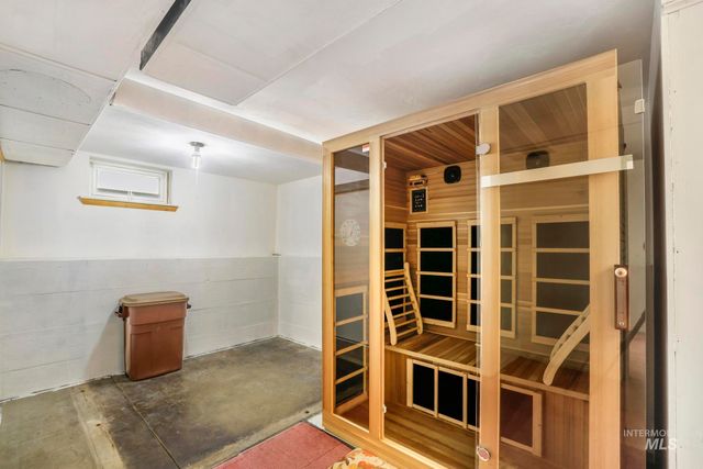 252 6th Ave E, Twin Falls, ID 83301