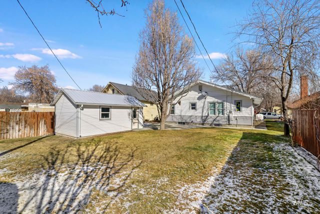 252 6th Ave E, Twin Falls, ID 83301