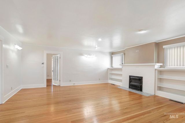 252 6th Ave E, Twin Falls, ID 83301