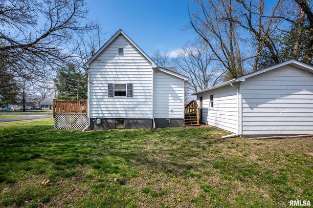 1003 N MONROE Street, Marion, IL 62959