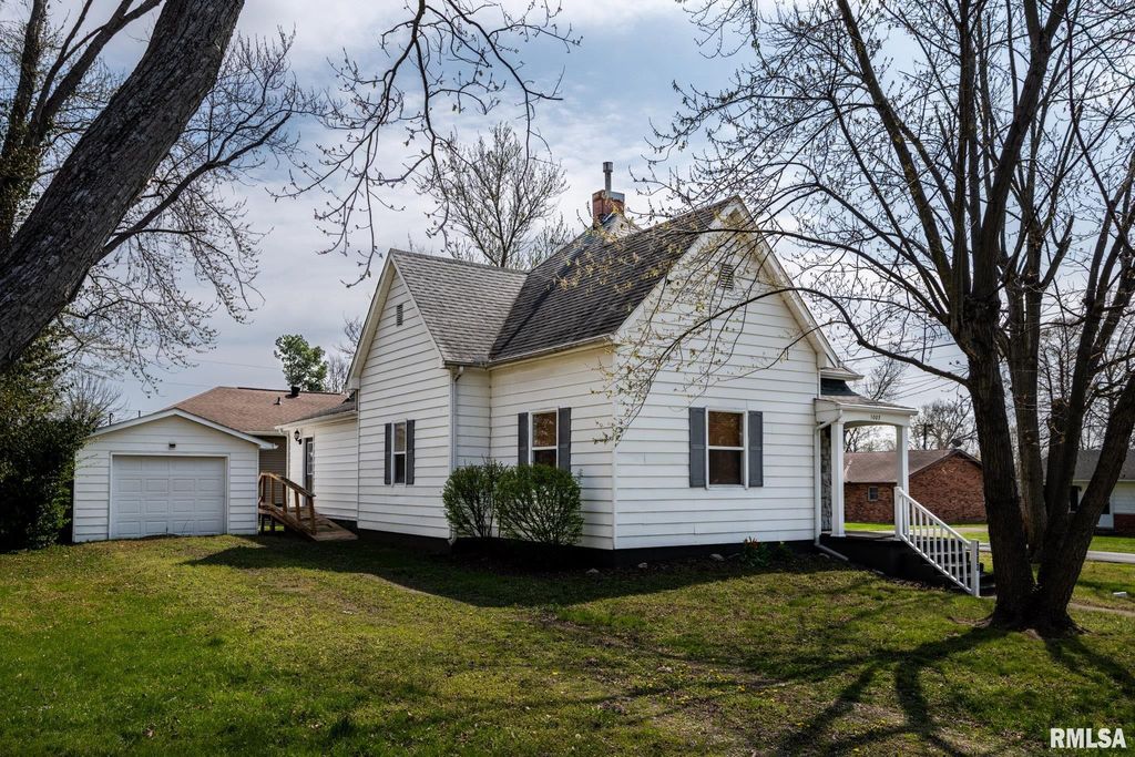 1003 N MONROE Street, Marion, IL 62959