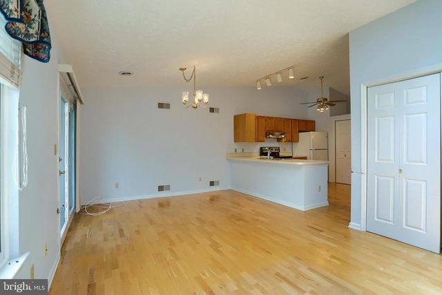 73 GREENSPRING DR, Mechanicsburg, PA 17050