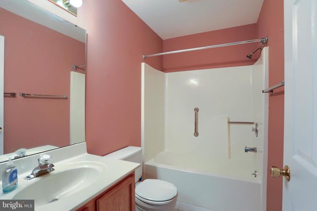 73 GREENSPRING DR, Mechanicsburg, PA 17050