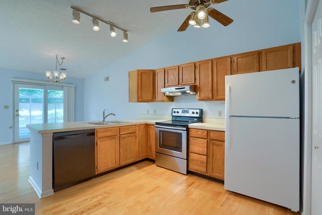 73 GREENSPRING DR, Mechanicsburg, PA 17050