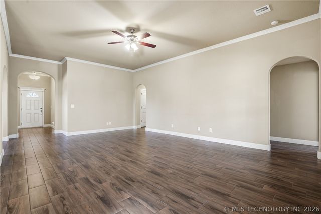 9285 E 133rd Street S, Bixby, OK 74008