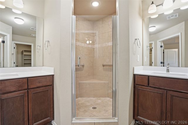 9285 E 133rd Street S, Bixby, OK 74008