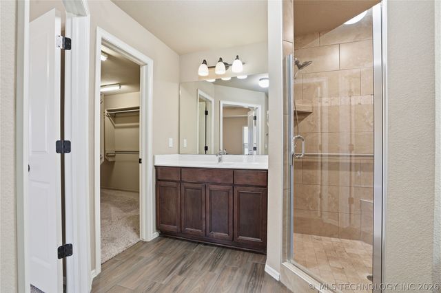 9285 E 133rd Street S, Bixby, OK 74008