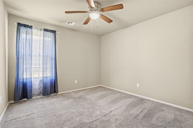 9285 E 133rd Street S, Bixby, OK 74008