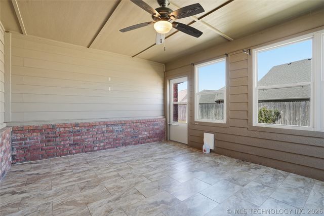 9285 E 133rd Street S, Bixby, OK 74008