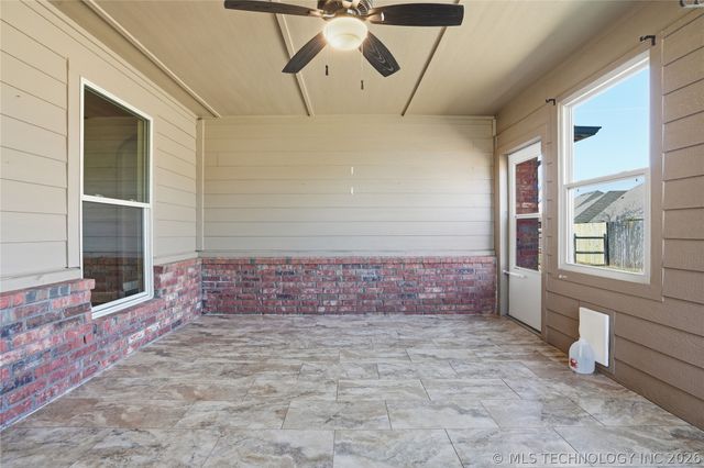 9285 E 133rd Street S, Bixby, OK 74008