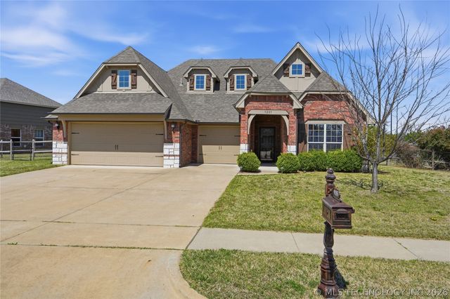 9285 E 133rd Street S, Bixby, OK 74008