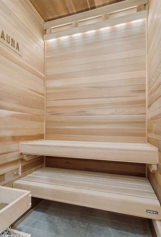 3233 Central Street 2, Evanston, IL 60201