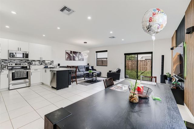 13073 SW 286th Way, Homestead, FL 33033