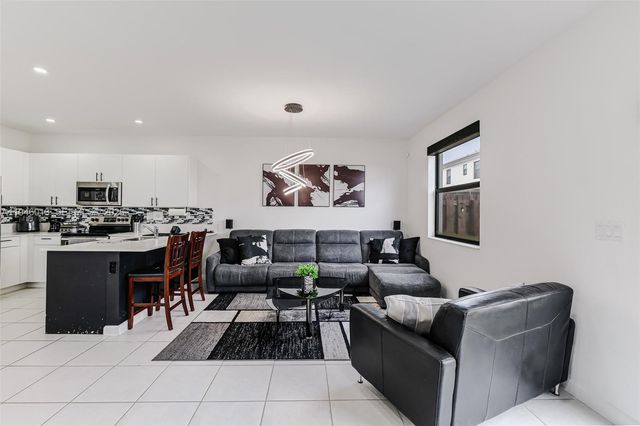 13073 SW 286th Way, Homestead, FL 33033