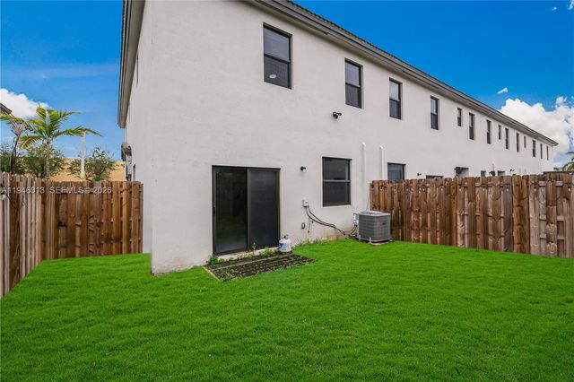 13073 SW 286th Way, Homestead, FL 33033