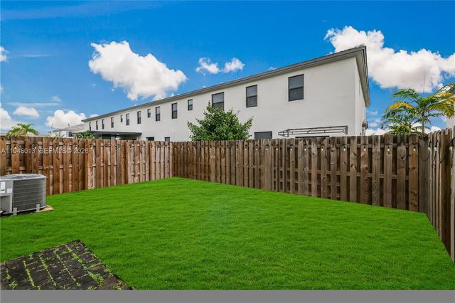 13073 SW 286th Way, Homestead, FL 33033