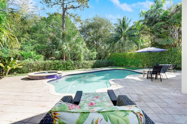 923 Mill Creek Drive, Palm Beach Gardens, FL 33410