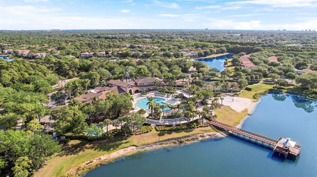 923 Mill Creek Drive, Palm Beach Gardens, FL 33410
