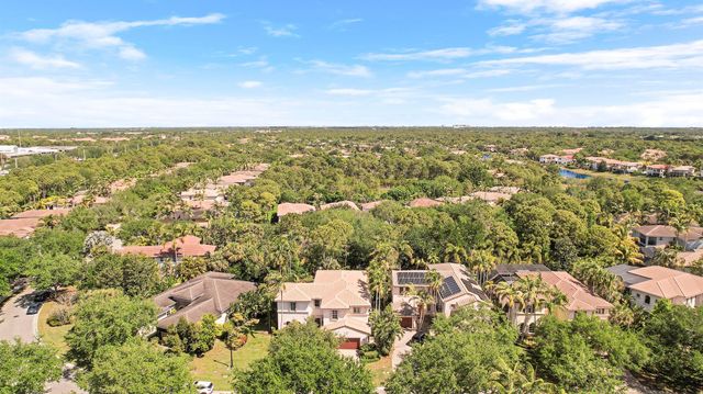 923 Mill Creek Drive, Palm Beach Gardens, FL 33410