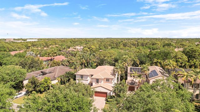 923 Mill Creek Drive, Palm Beach Gardens, FL 33410