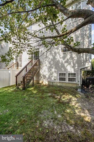 34 MEADOW CIR, Mays Landing, NJ 08330