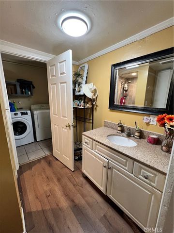 11211 McGirk Ave, El Monte, CA 91731