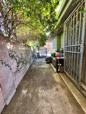 11211 McGirk Ave, El Monte, CA 91731