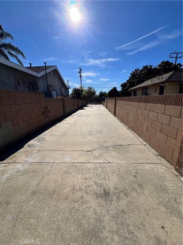 11211 McGirk Ave, El Monte, CA 91731