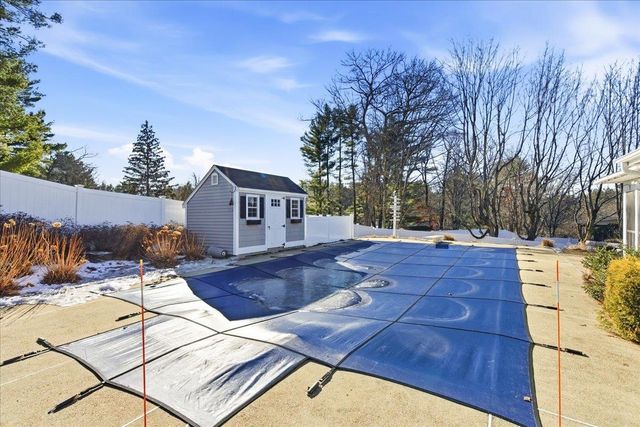 535 Coral Avenue, Manchester, NH 03104