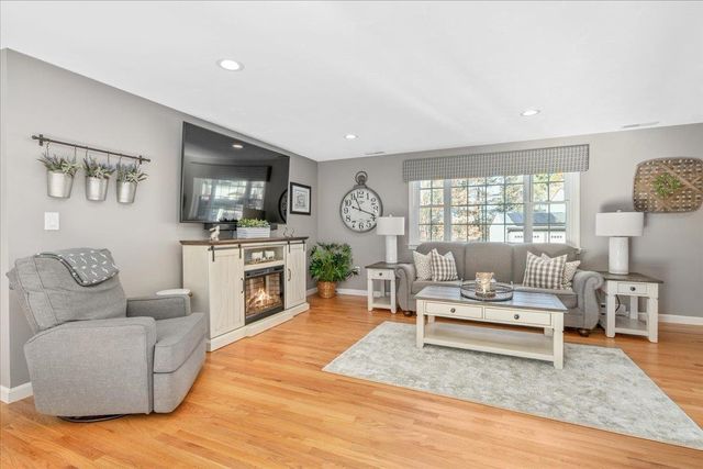 535 Coral Avenue, Manchester, NH 03104