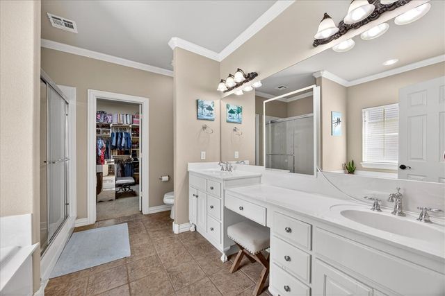 402 SE Hendrix Street, Bentonville, AR 72712