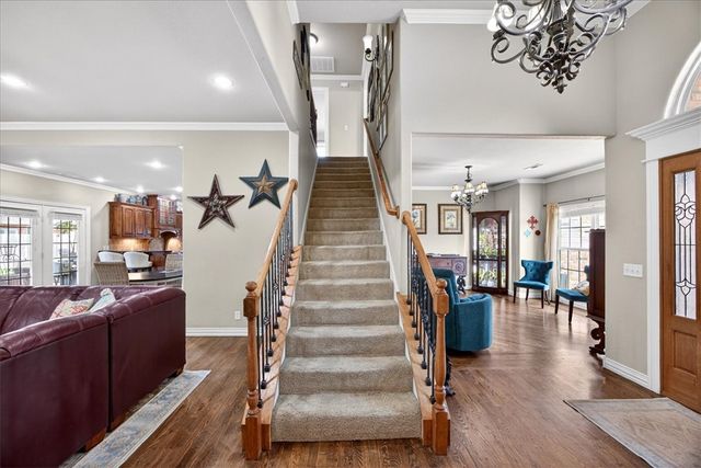 402 SE Hendrix Street, Bentonville, AR 72712