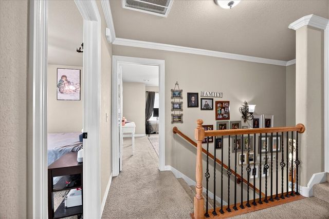 402 SE Hendrix Street, Bentonville, AR 72712