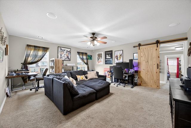 402 SE Hendrix Street, Bentonville, AR 72712