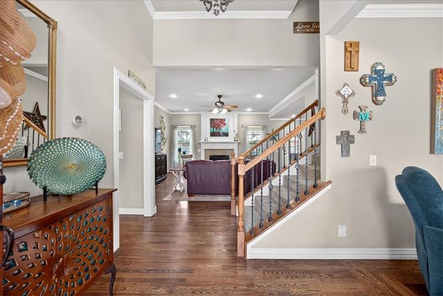 402 SE Hendrix Street, Bentonville, AR 72712