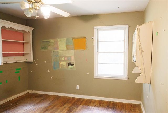 127 Perry Street, Loganville, GA 30052