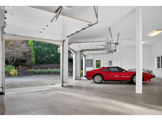 32333 Sw LAUREL Rd, Hillsboro, OR 97123