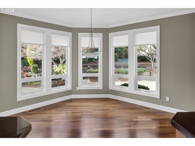 32333 Sw LAUREL Rd, Hillsboro, OR 97123