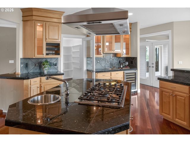 32333 Sw LAUREL Rd, Hillsboro, OR 97123