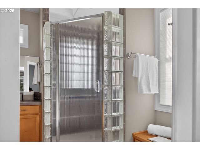 32333 Sw LAUREL Rd, Hillsboro, OR 97123