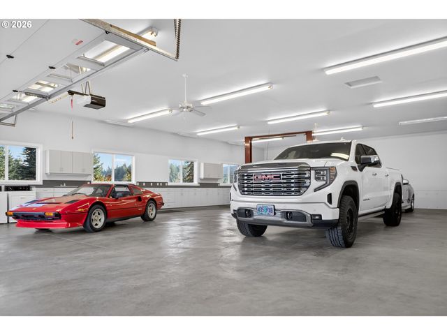 32333 Sw LAUREL Rd, Hillsboro, OR 97123