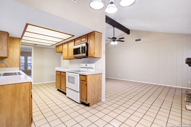 8138 RARITAN ST, San Antonio, TX 78254