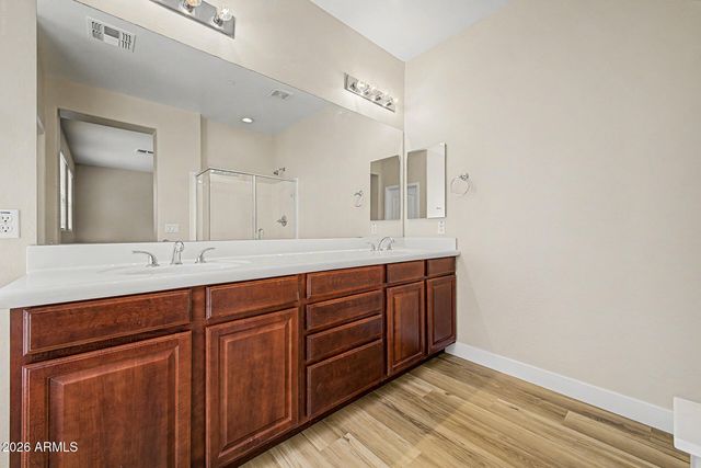 9160 W MEADOW Drive, Peoria, AZ 85382