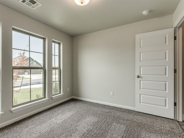 7708 Wilshire Woods Drive, Yukon, OK 73099