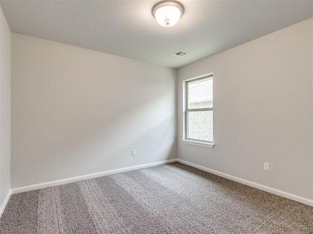 7708 Wilshire Woods Drive, Yukon, OK 73099