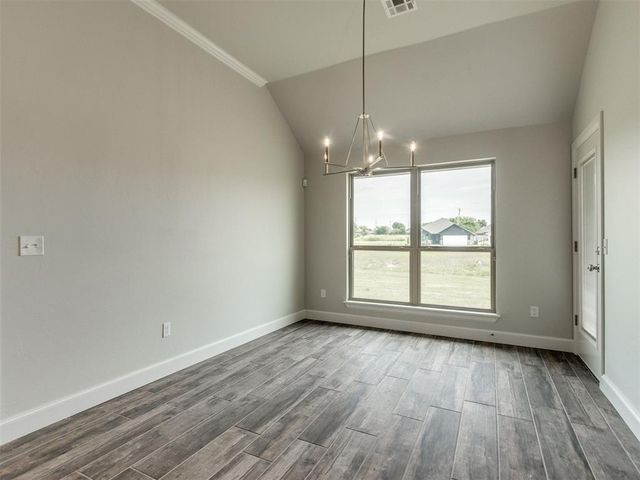 7708 Wilshire Woods Drive, Yukon, OK 73099