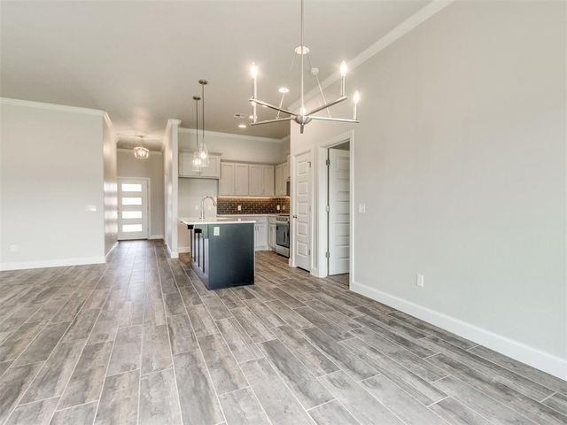 7708 Wilshire Woods Drive, Yukon, OK 73099